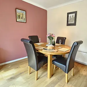 Beckside - Dog Friendly One Bed Holiday home